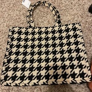 h&m houndstooth tote